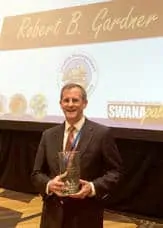 Bob Gardner receives his SWANA award.